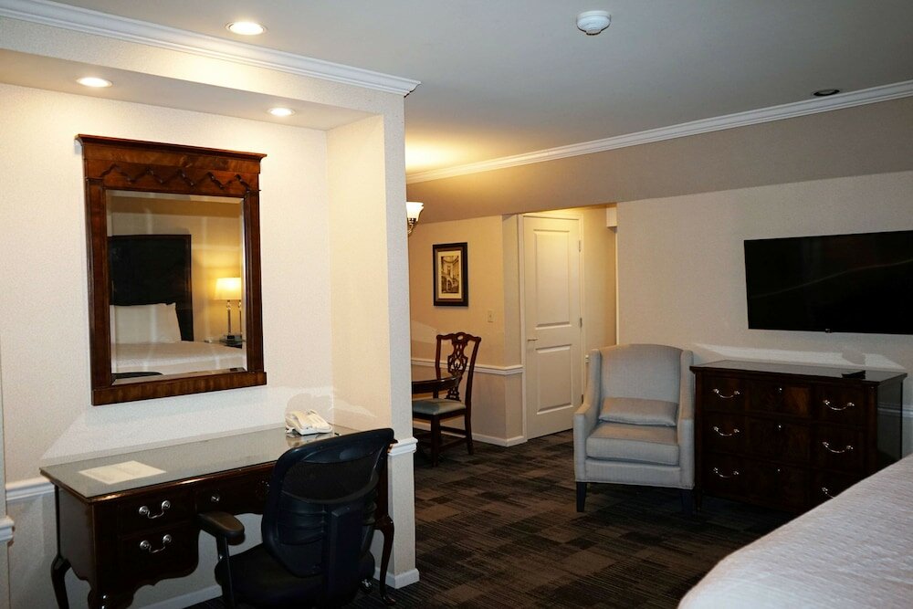 Фото Wingate by Wyndham Bellingham Heritage Inn