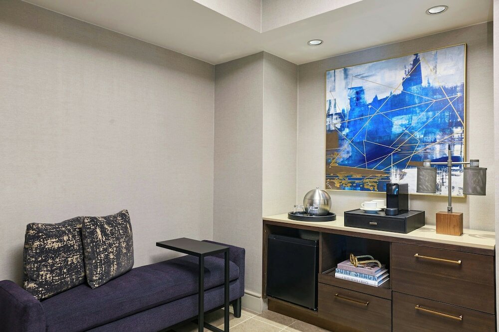 Фото Renaissance Los Angeles Airport Hotel