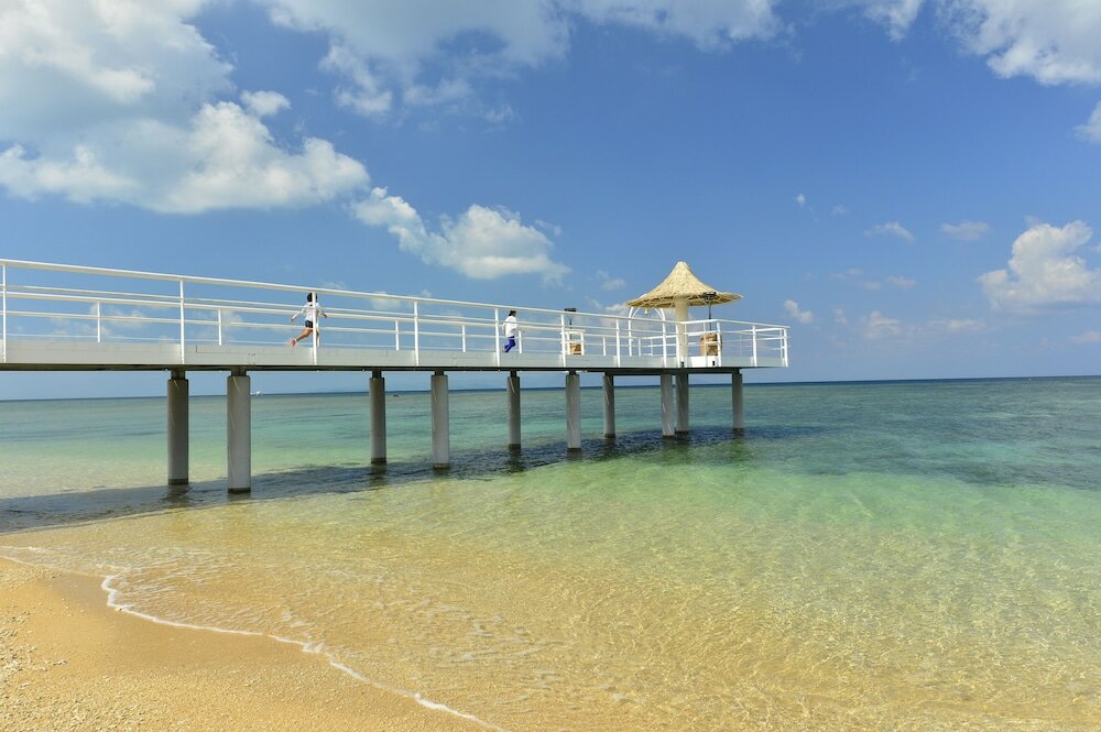 Фото Fusaki Beach Resort Hotel & Villas