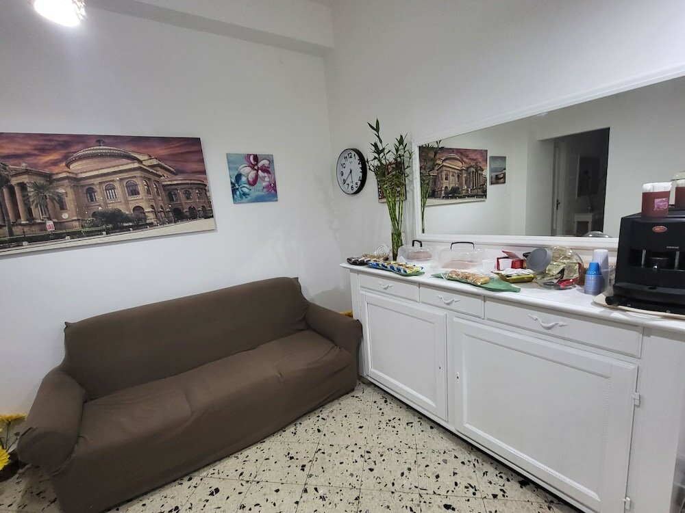 Фото Antadia B&b