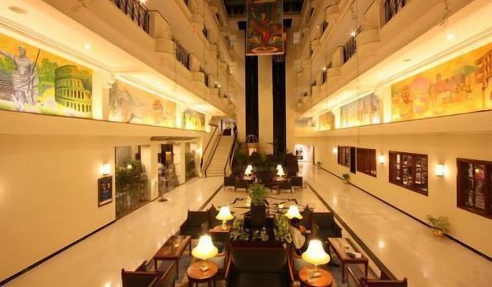 Фото Radha Regent