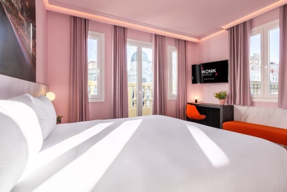 Фото Ikonik Gran VIA