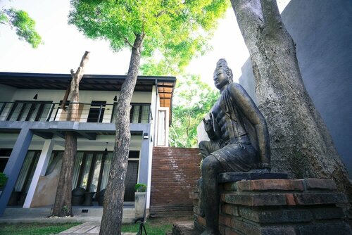 Внешний вид отеля Hotel Alakamanda в Анурадхапуре, фото 3