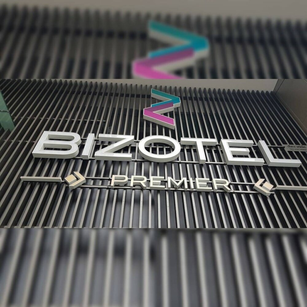 Фото Bizotel Premier Hotel & Residence