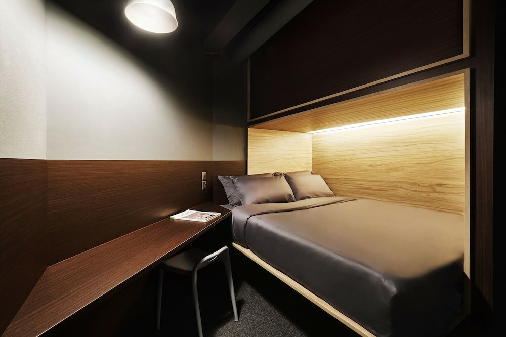 Фото The POD Boutique Capsule Hotel