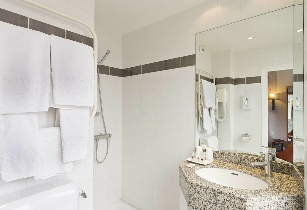 Фото Hotel Des Ducs D'Anjou