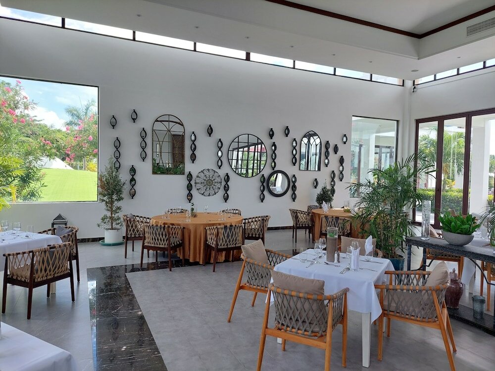 Фото Ramada by Wyndham St. Kitts Resort