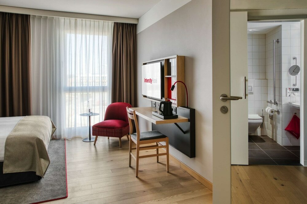Фото IntercityHotel Zurich Airport