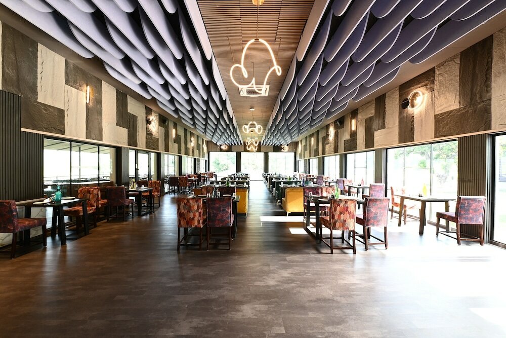 Фото WelcomHeritage Tarangi Ramganga Resort, Corbett