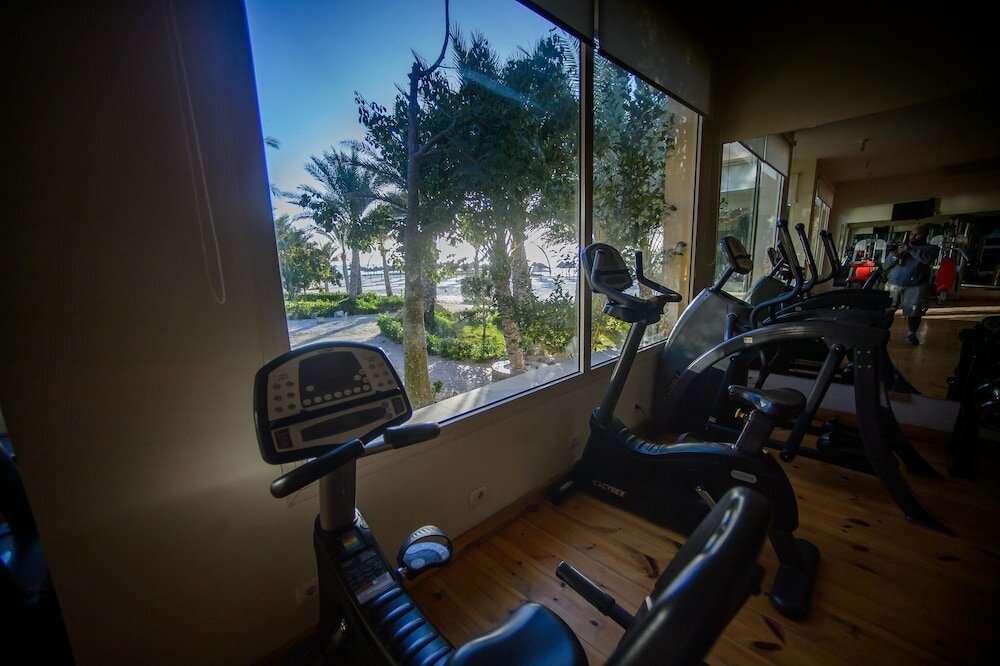 Фото Carols Beau Rivage Hotel