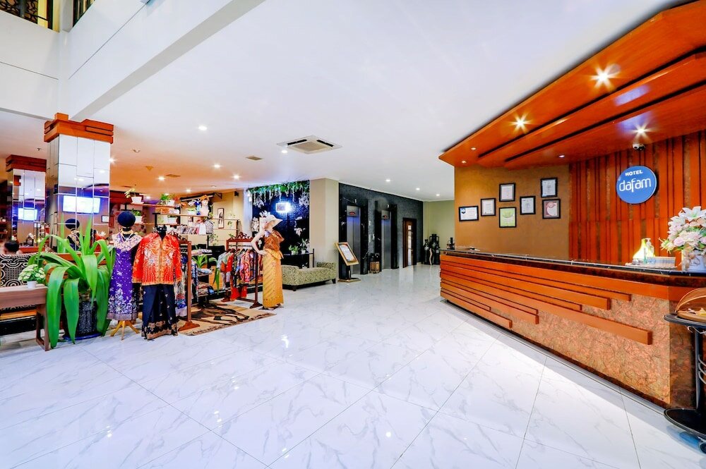 Фото Hotel Dafam Pekalongan