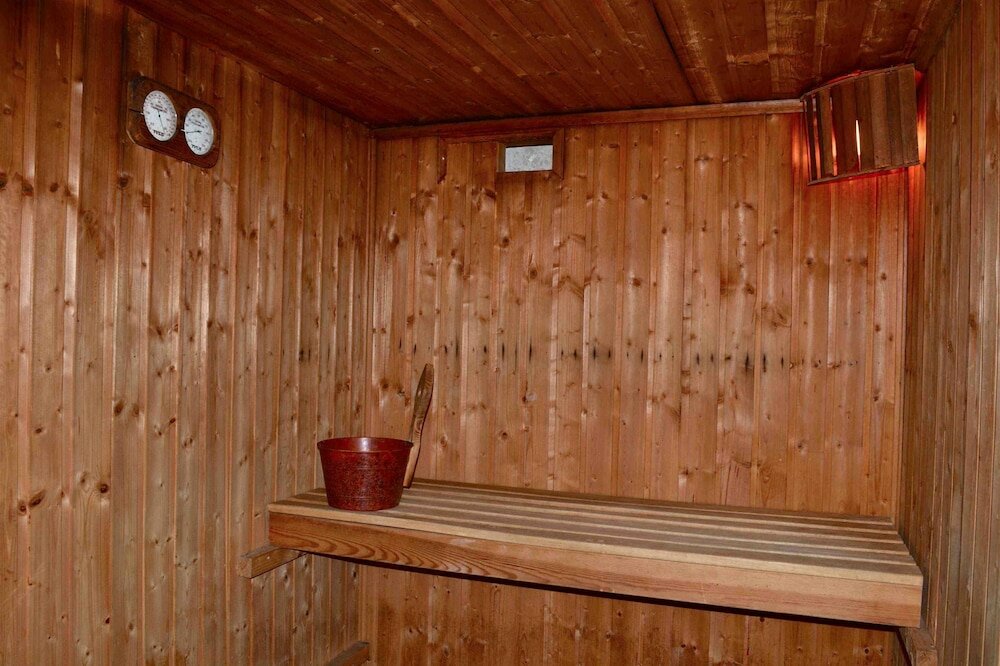 Фото Armon Suites Hotel