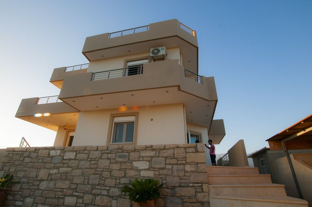 Фото Elpidis Villa