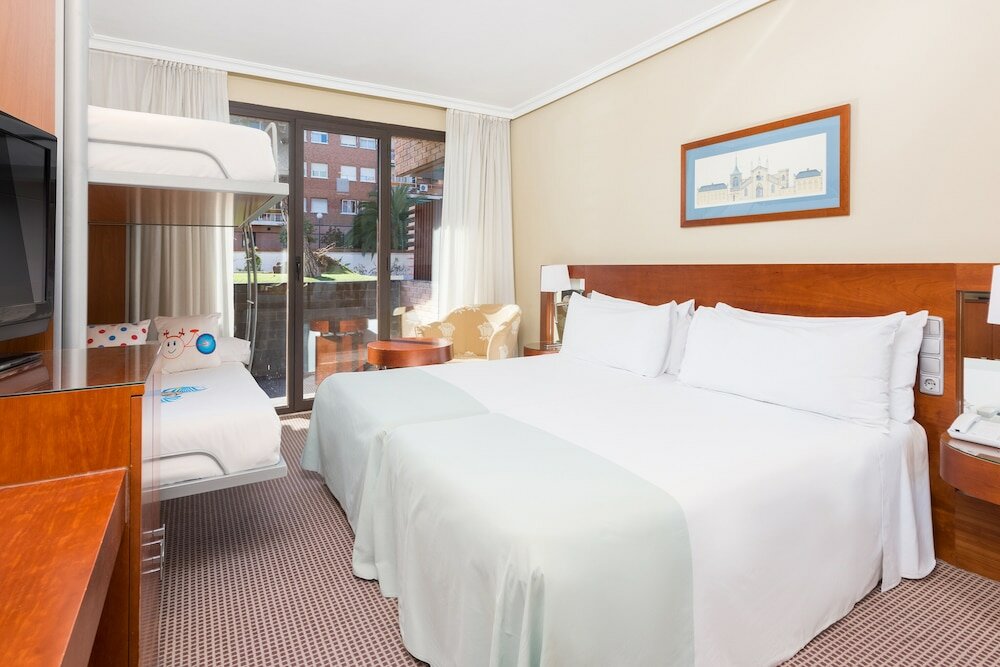Фото Hotel Madrid Alameda Aeropuerto Affiliated by Melia