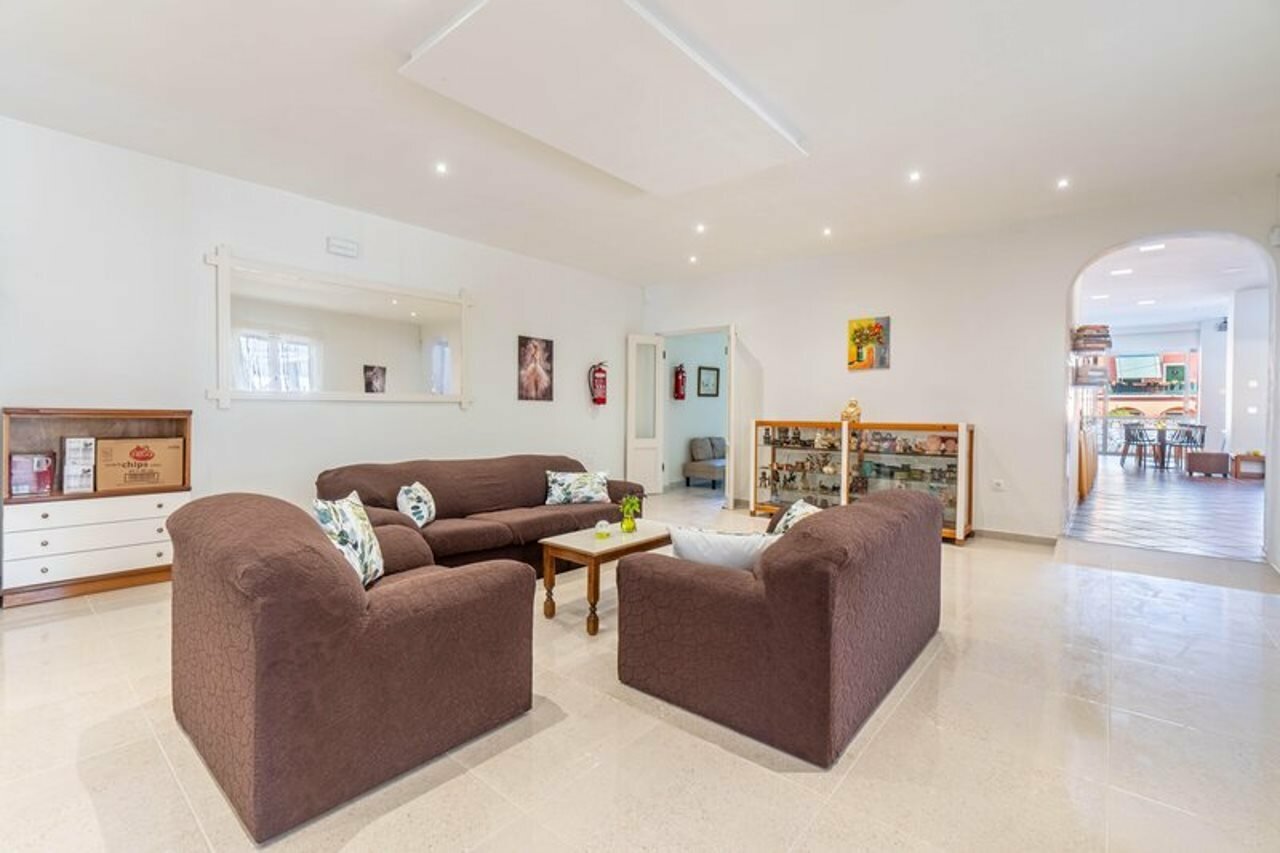 Фото Angela Hotel and Apartments