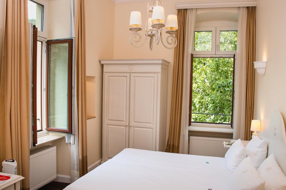 Фото Hotel Villa Marstall