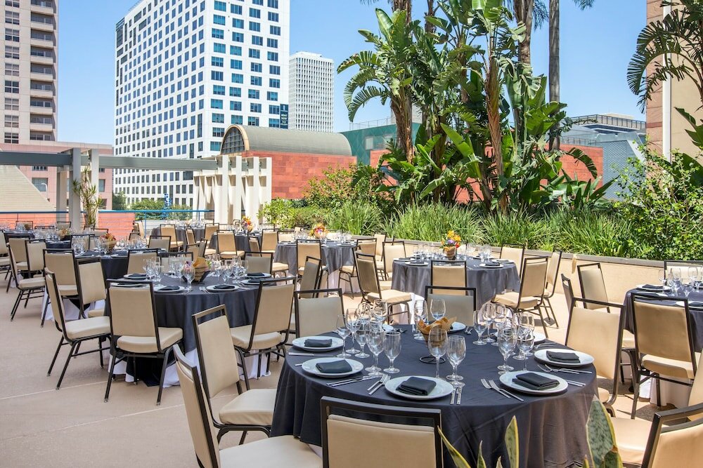 Фото Omni Los Angeles Hotel at California Plaza