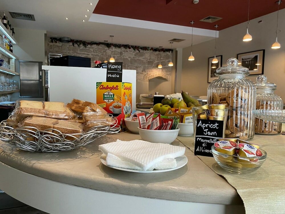 Фото Hotel El Homs Palace