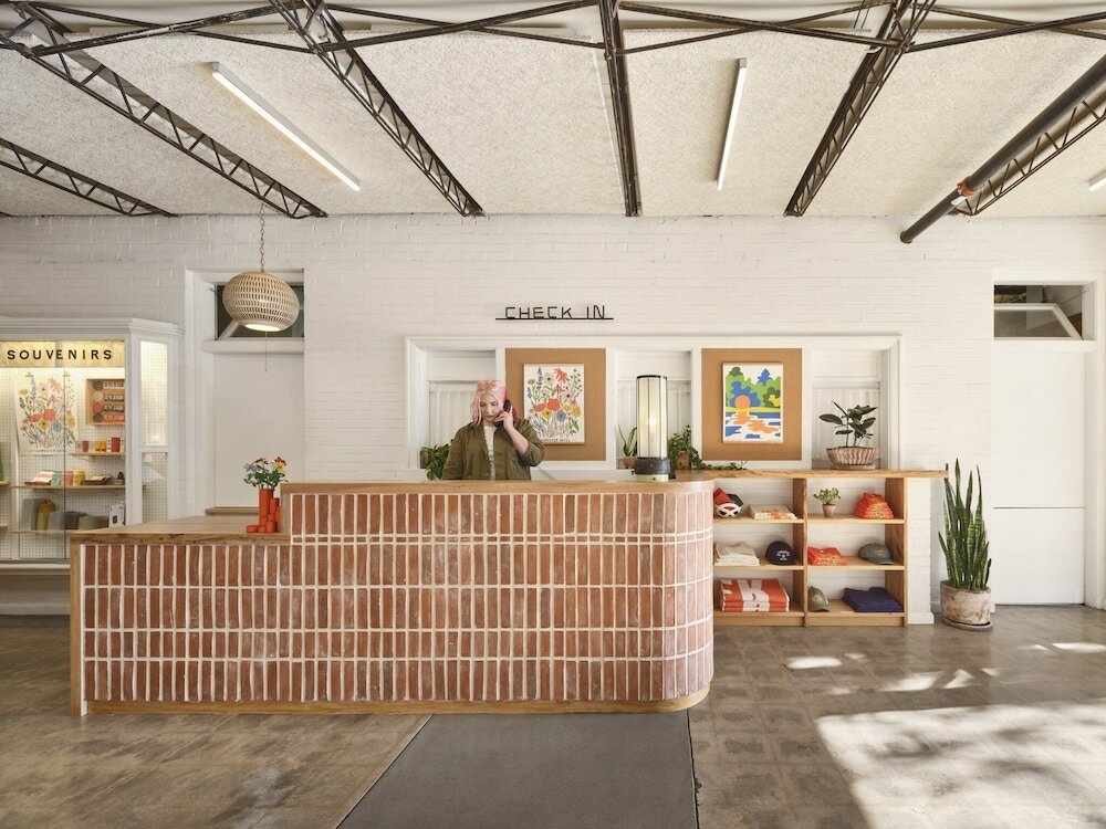 Фото The Carpenter Hotel