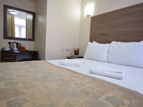 Фото Lucky 8 Hotel