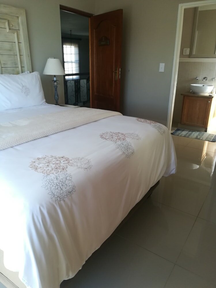 Фото Blouberg Manor Boutique Hotel
