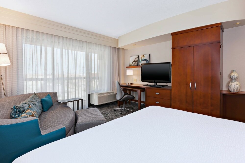Фото Courtyard by Marriott Oklahoma City Downtown