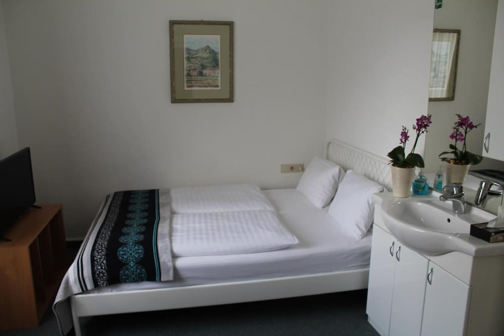 Фото Hotel Goldene Krone