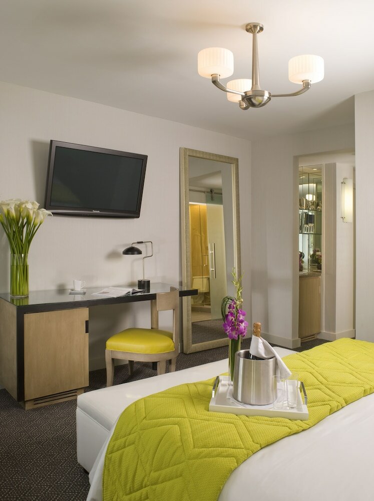 Фото Hotel Breakwater South Beach