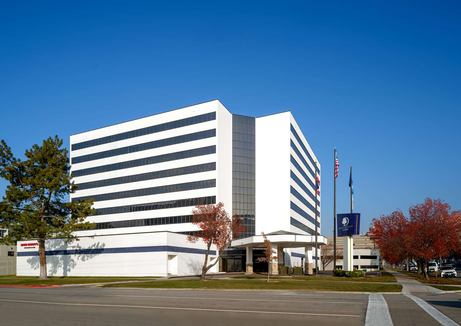 Фото DoubleTree Suites by Hilton Hotel Salt Lake City