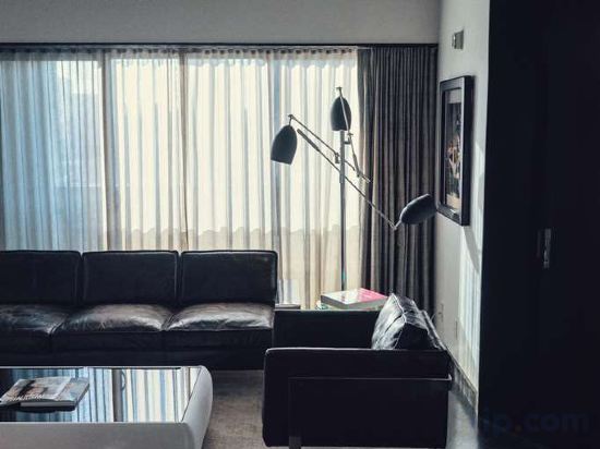 Фото Sixty Beverly Hills