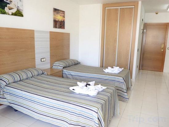 Фото Aparthotel Bcl Levante Beach
