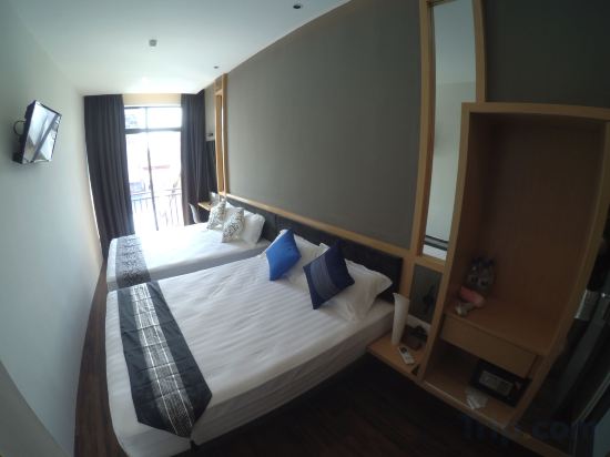 Фото B Street Hotel