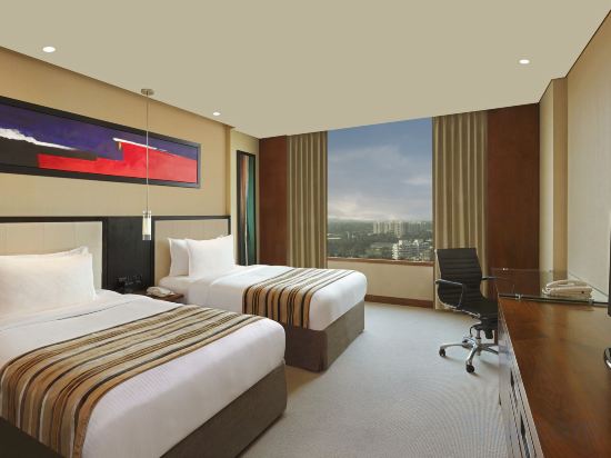 Фото DoubleTree by Hilton Hotel Pune - Chinchwad