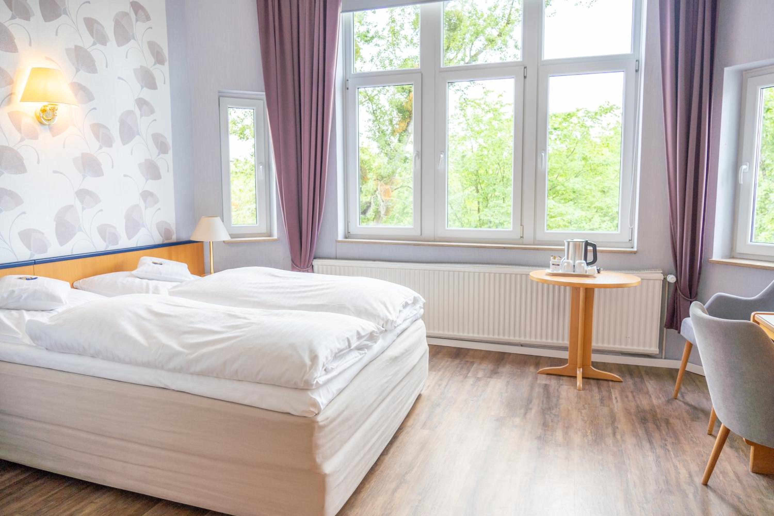 Фото Haus Martens Das Lister Stadthotel