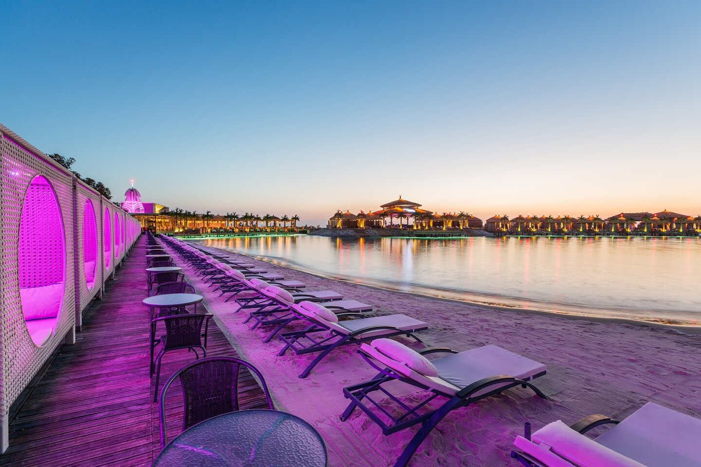 Фото Cratos Premium Hotel