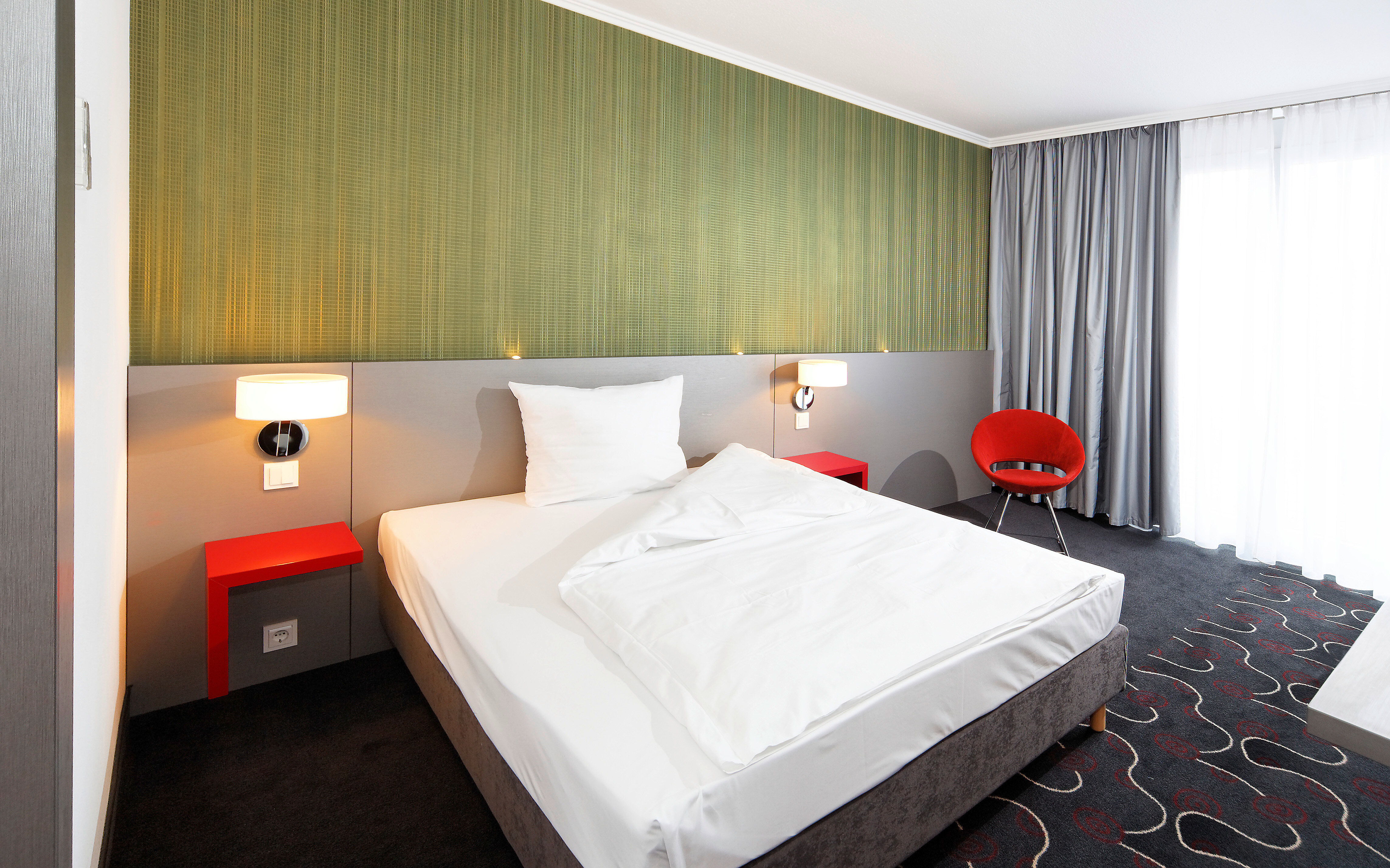 Фото Premier Inn Stuttgart Bad Cannstatt
