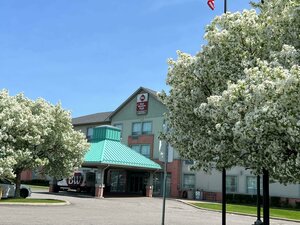 Гостиница Best Western Plus Travel Hotel Toronto Airport