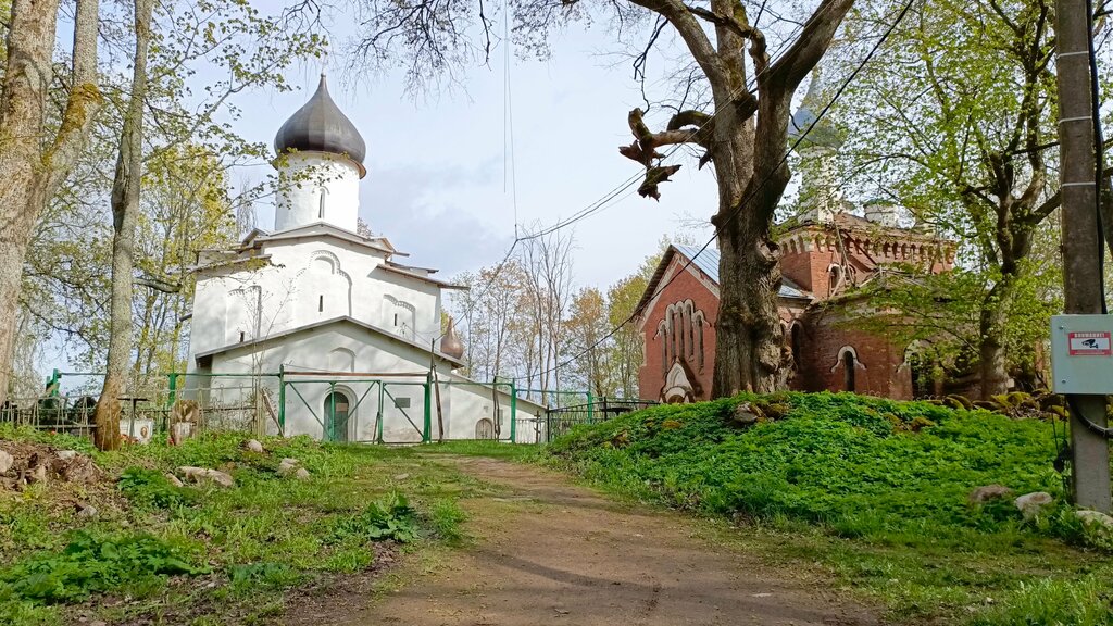 Orthodox church Tserkov Uspeniya Presvyatoy Bogoroditsy V Melyotovo, Pskov Oblast, photo