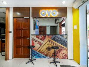 Гостиница Oyo 998 Queen City Hotel