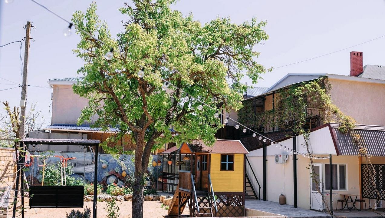 Фото отеля 1