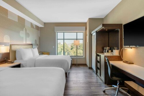 Гостиница Cambria Hotel College Park в Колледж Парк