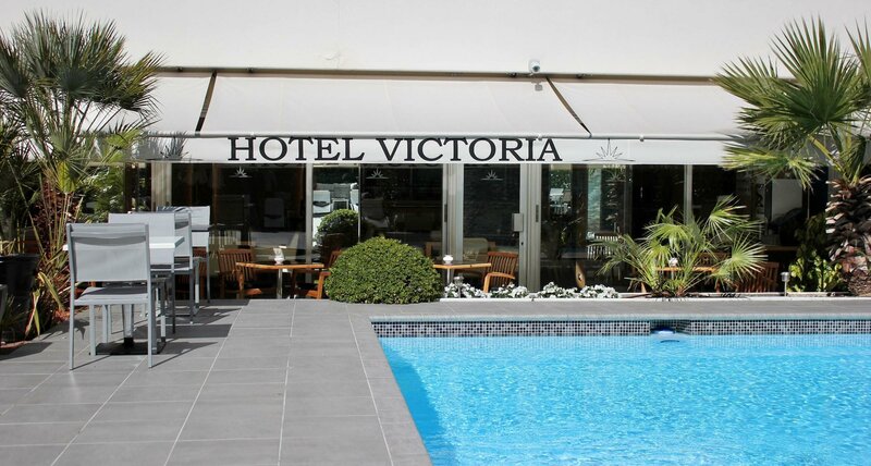 Гостиница Hotel Victoria в Каннах