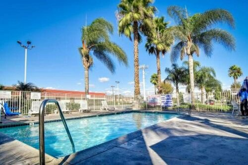 Гостиница Studio 6 Suites - Riverside, Ca в Риверсайде
