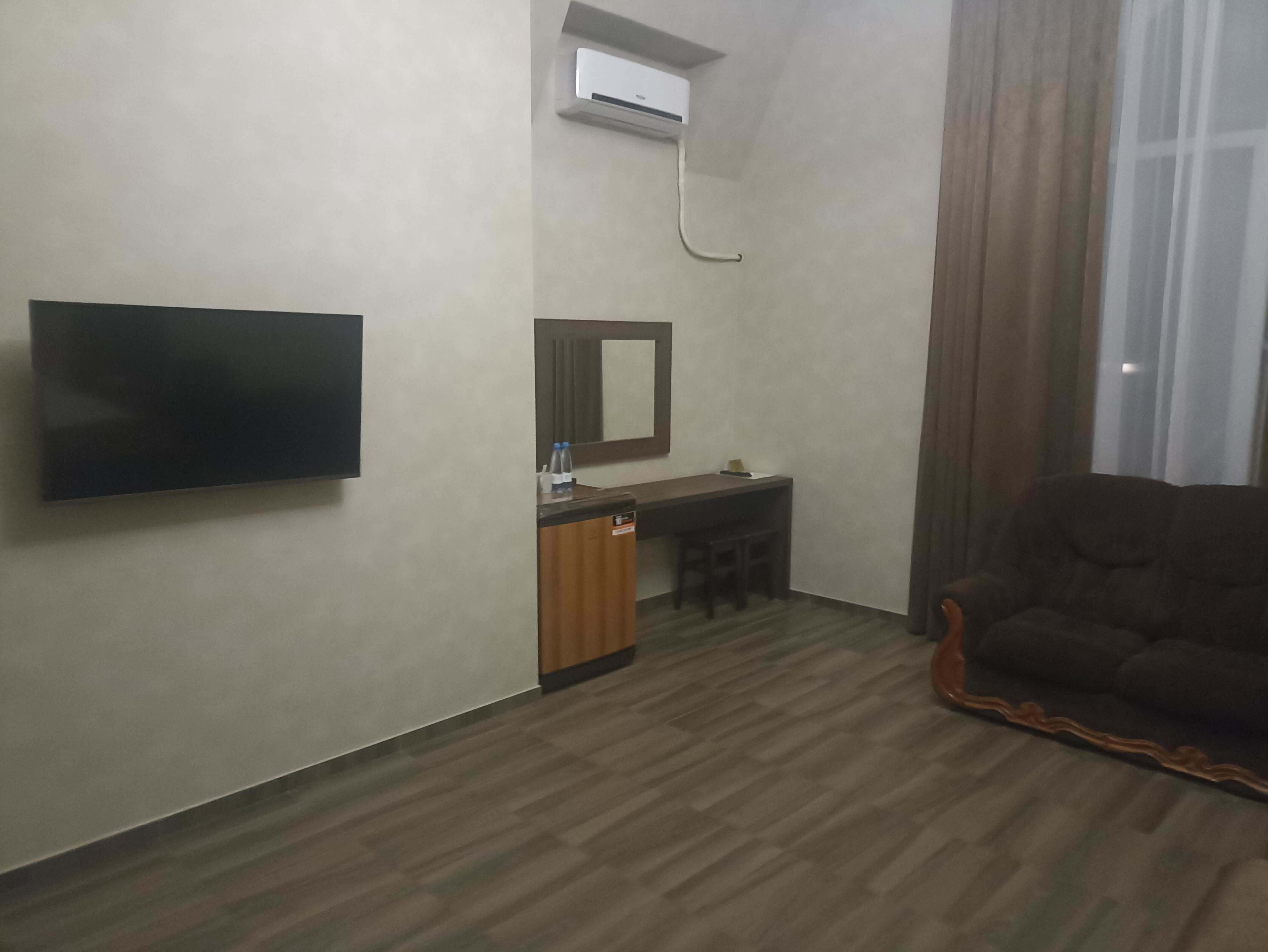 Фото Астери