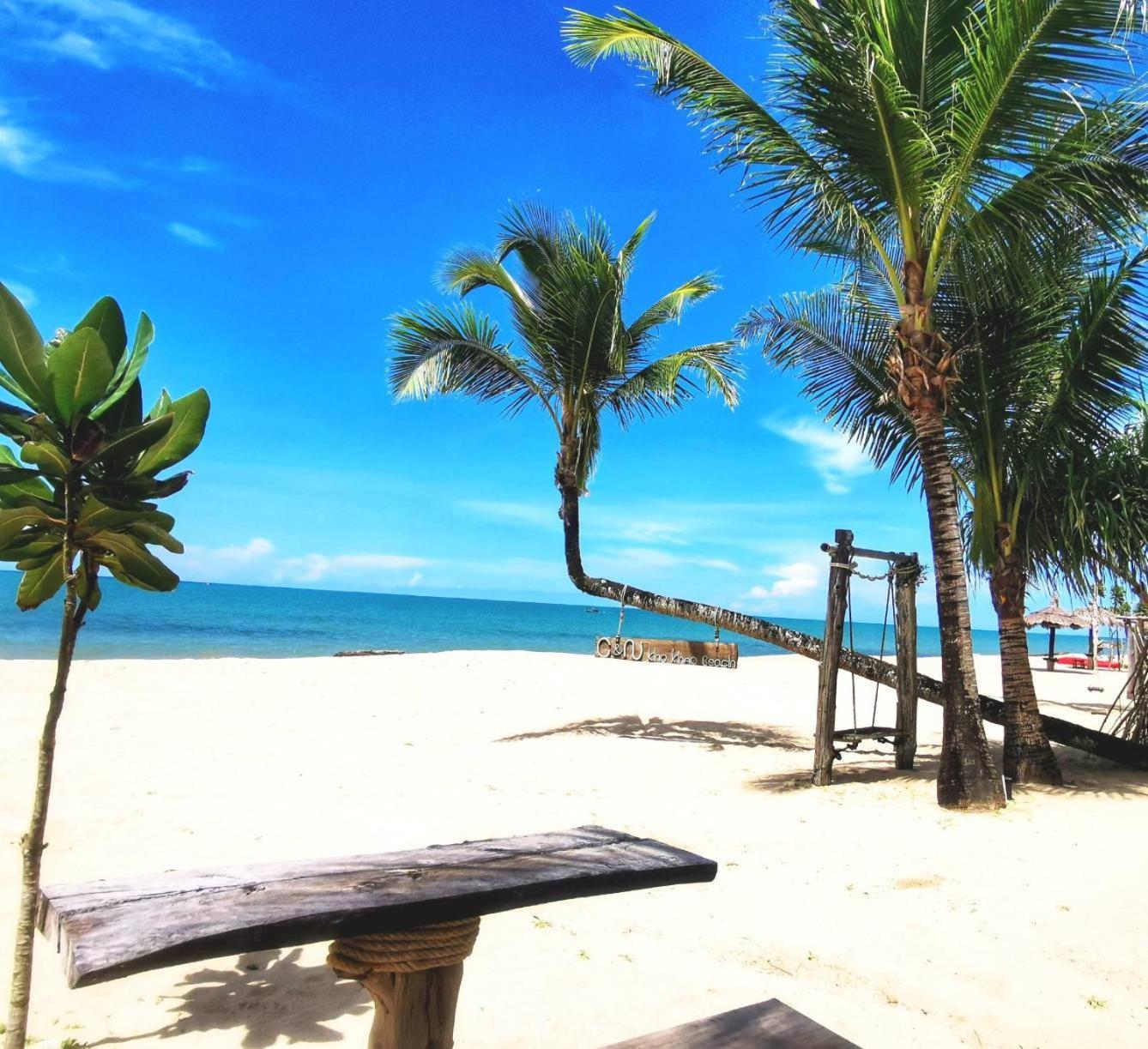 Фото C&n Kho Khao Beach Resort