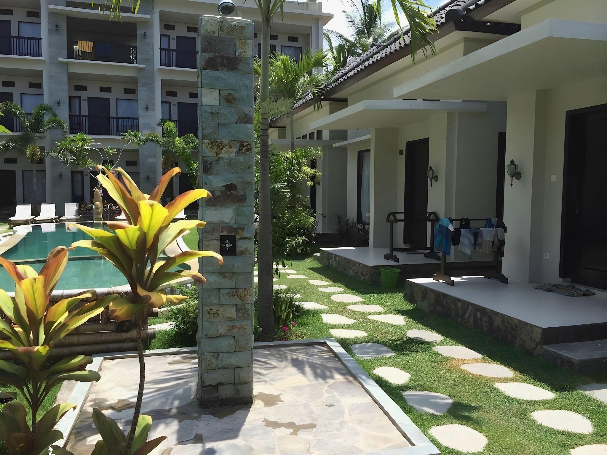 Фото отеля 2