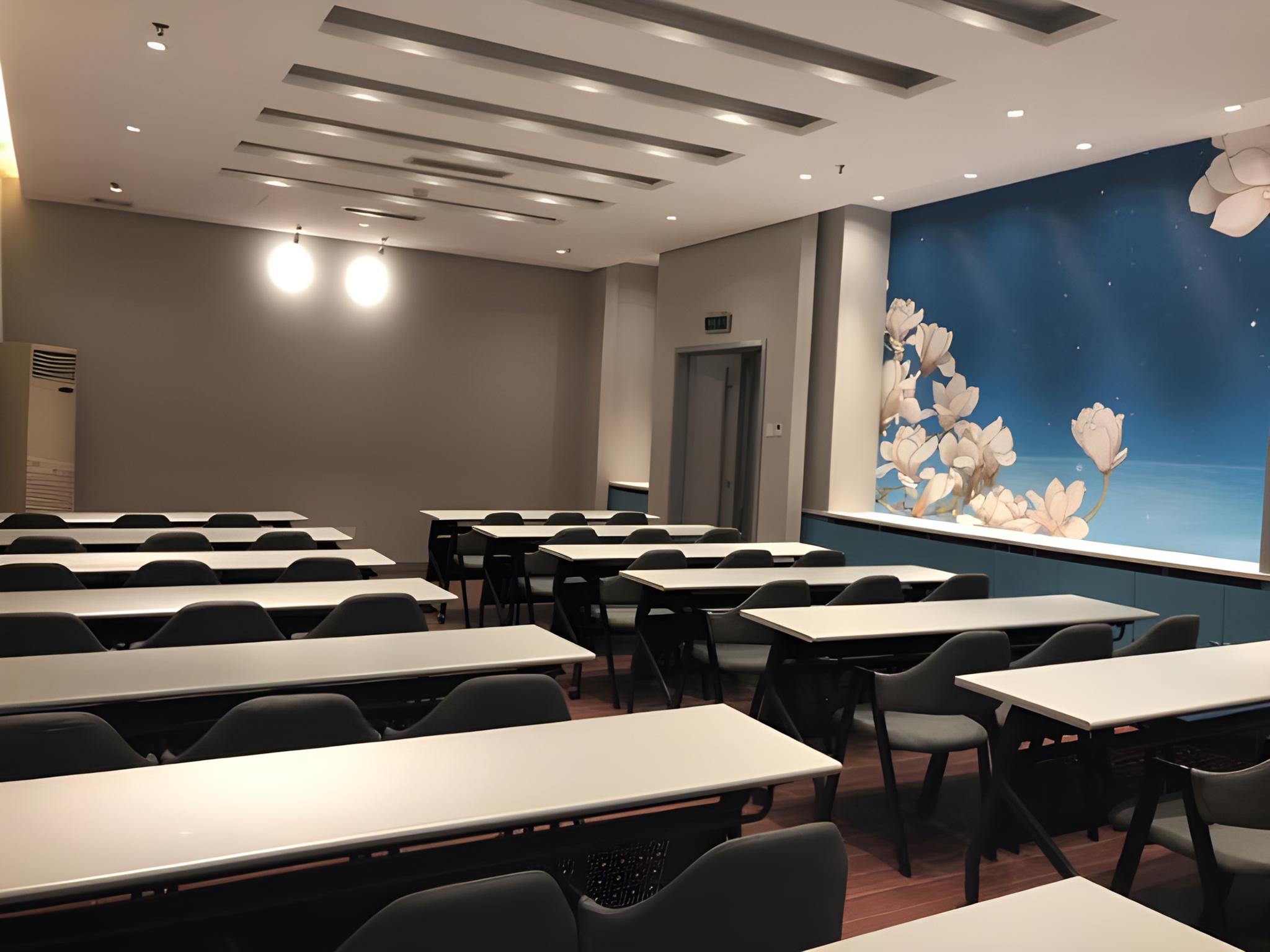 Фото Magnotel Hotel Beijing West Railway Station