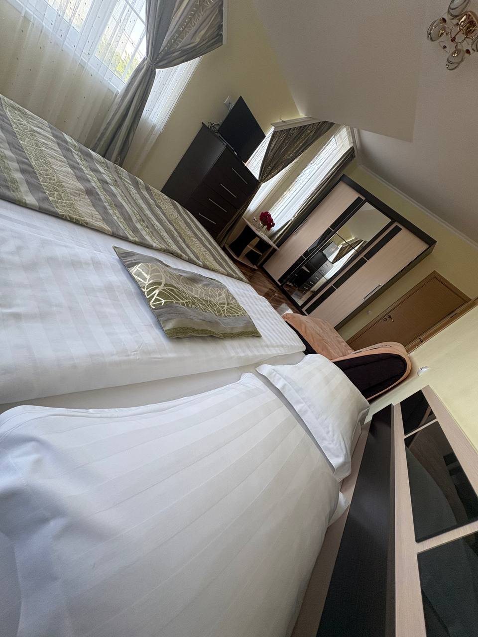 Фото Солнечный