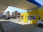 ArmaProfi (Karpinskogo Street, 91) ، تمتد والأسقف المعلقة