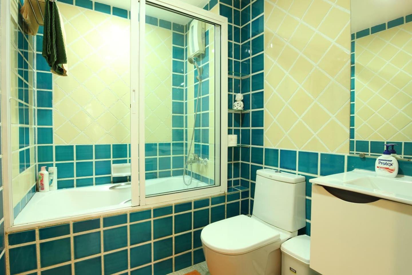 Фото Serena Sathorn Suites